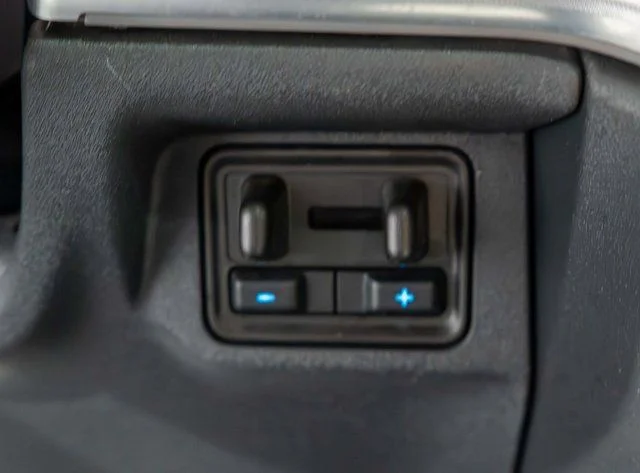 Used 2025 Gray Ford Platinum image 29