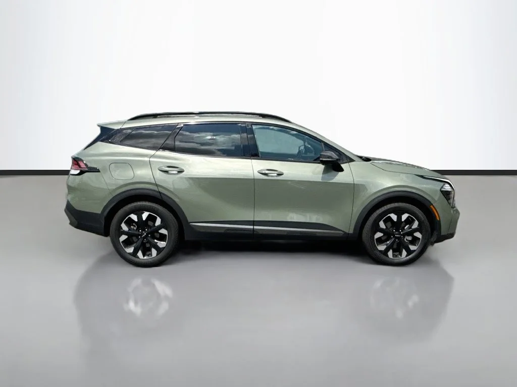 Used 2024 Green Kia X-Line Prestige image 8