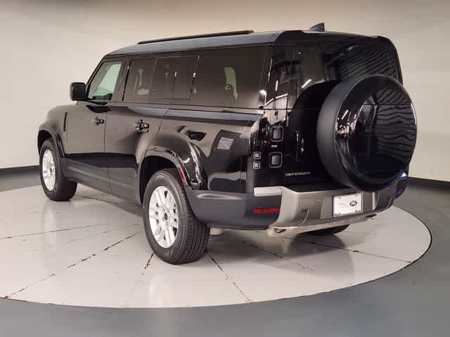 Used 2026 Santorini Black Metallic Land Rover S image 7