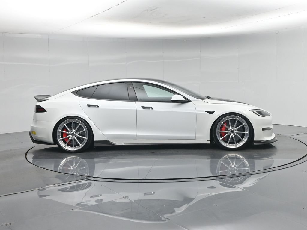 Used 2022 White Tesla Plaid image 25