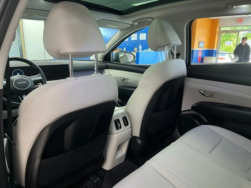 Used 2025 Gray Hyundai SEL Convenience image 12