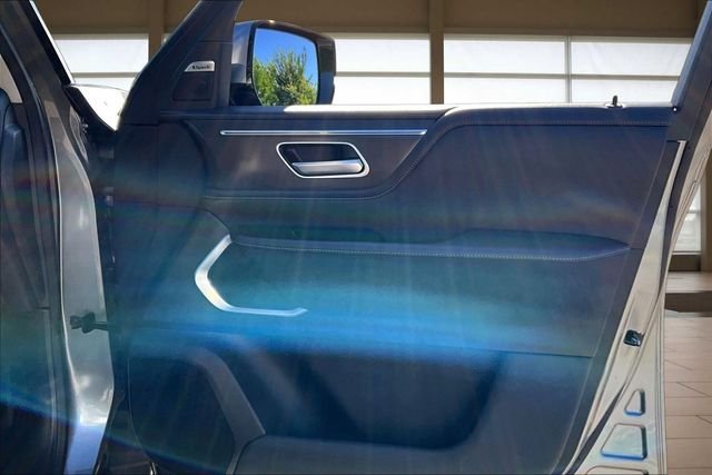 Used 2026 Silver INFINITI LUXE image 23