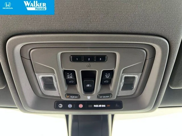 Used 2020 Onyx Black GMC Denali image 31