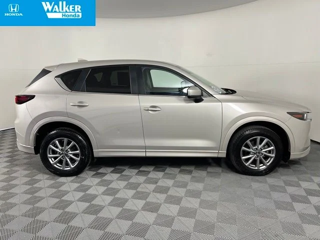 Used 2025 Quartz Metallic Mazda 2.5 S Preferred Package image 9