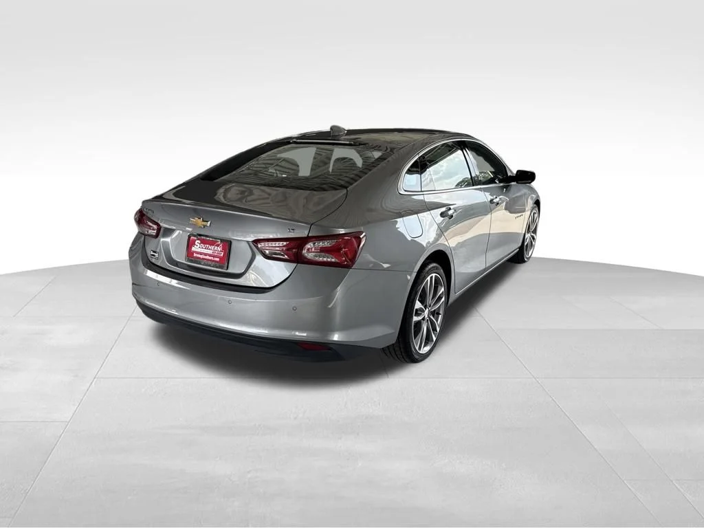Used 2024 Gray Chevrolet LT image 5