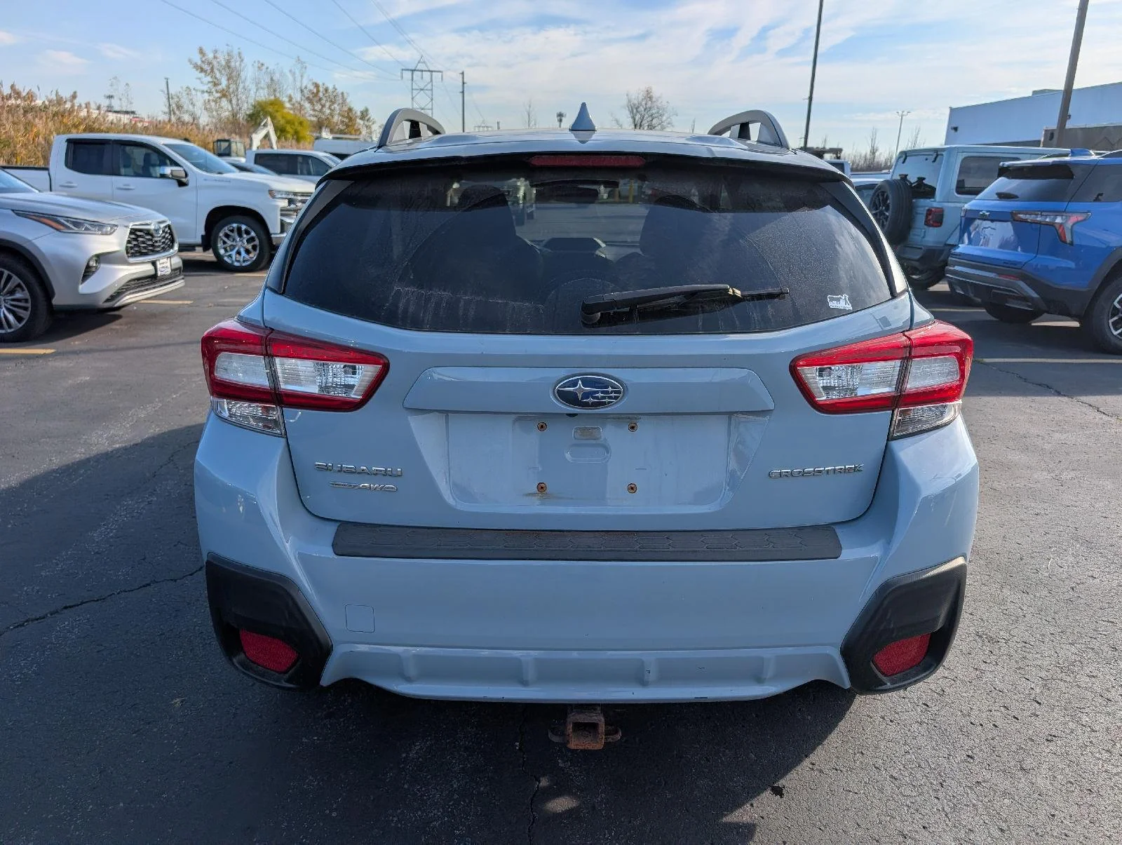 Used 2018 Cool Gray Khaki Subaru Premium image 6