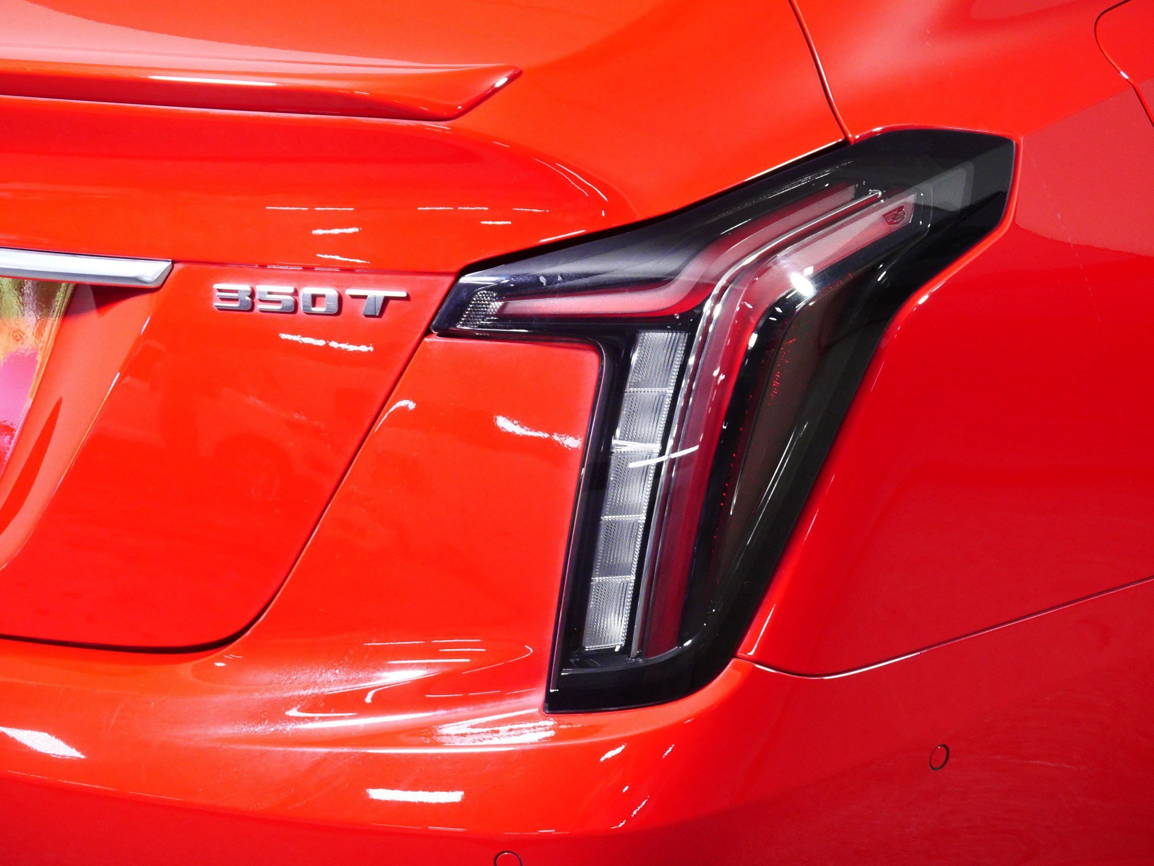 Certified Used 2021 VELOCITY RED Cadillac Sport image 17