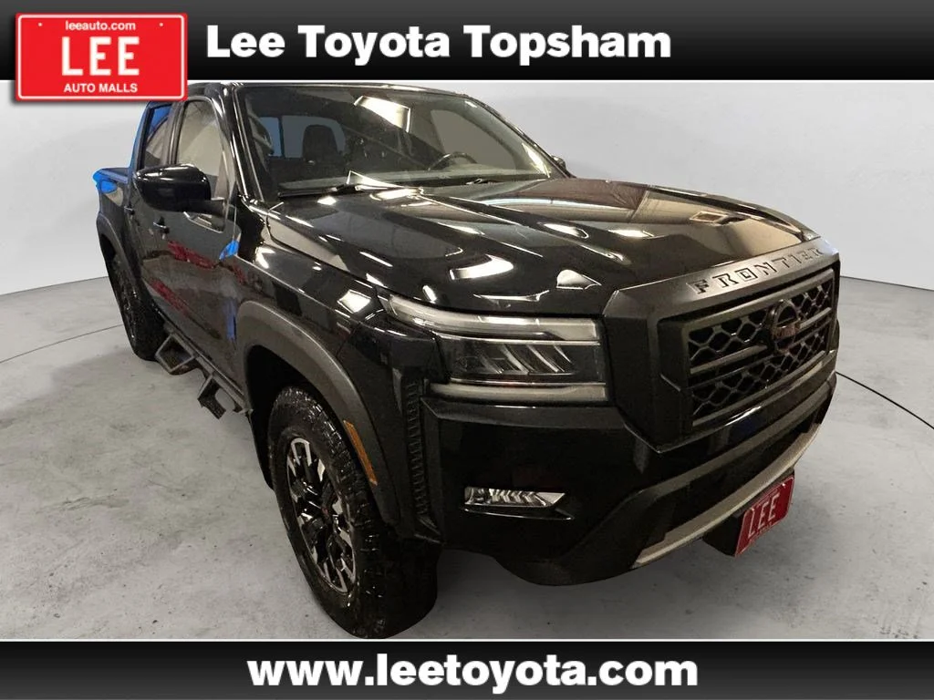 Used 2023 Super Black Nissan PRO-4X image 7
