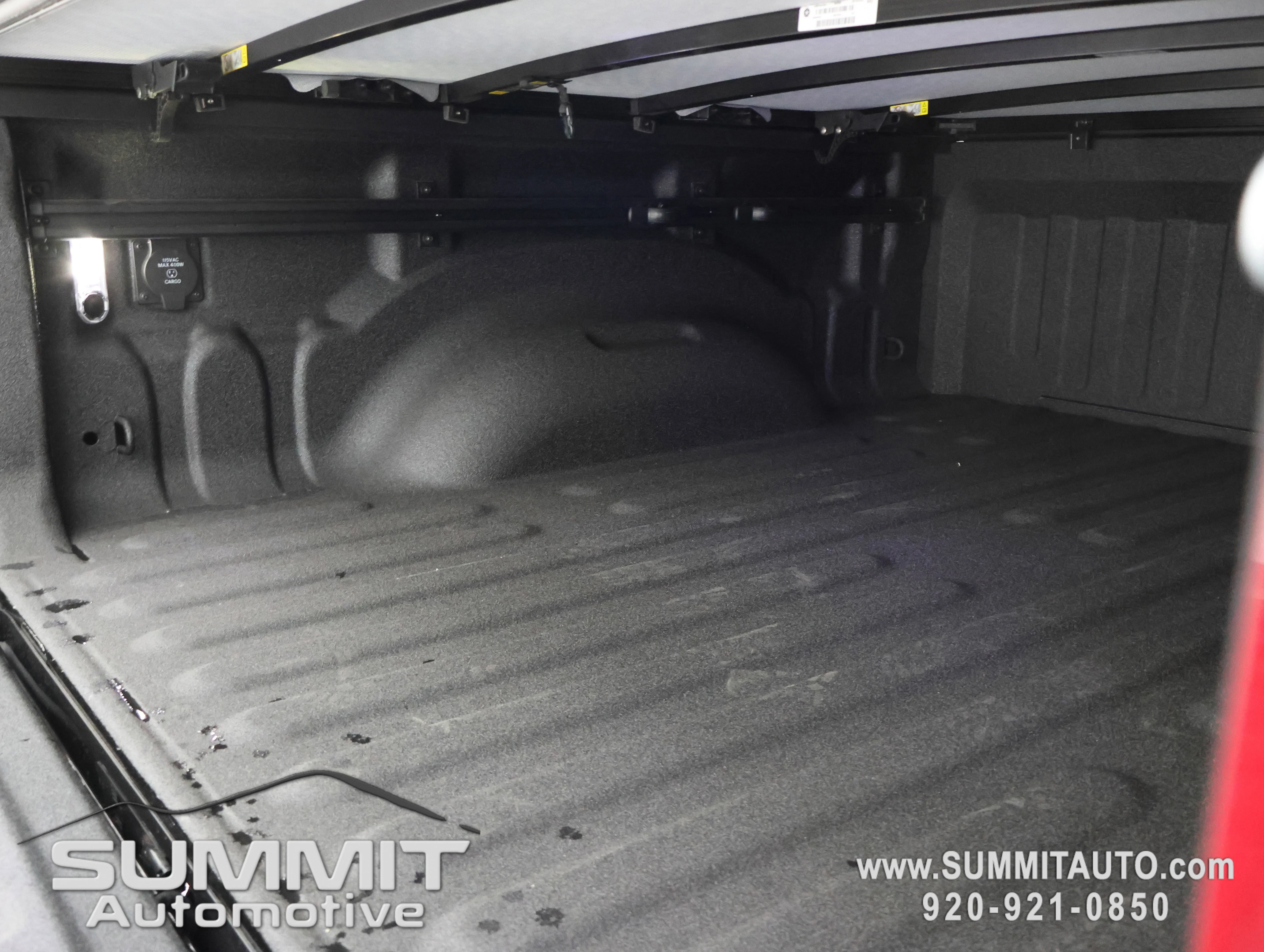 New 2026 Diamond Black Crystal Pearl-Coat Exterior Paint RAM Limited image 5
