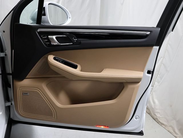 Used 2022 White Porsche S image 35