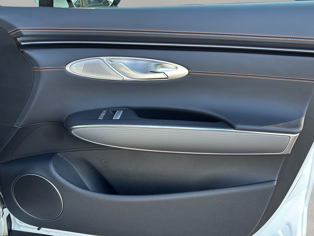 2026 GENESIS GV70 Sport Advanced - Photo 33