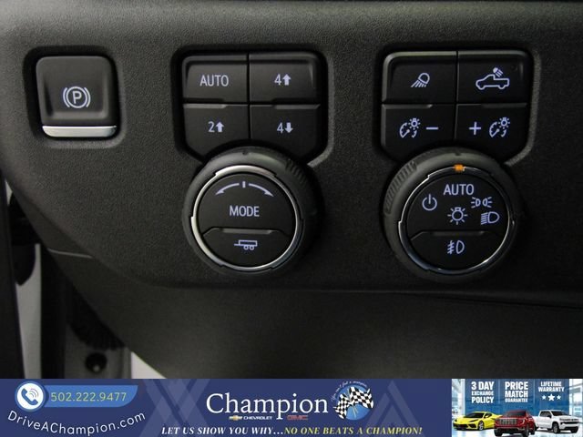 Certified Used 2025 Iridescent Pearl Tricoat Chevrolet LTZ image 30