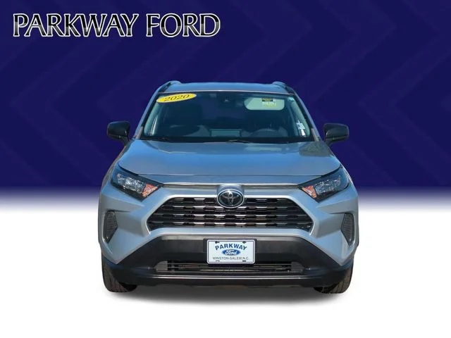 Used 2020 Silver Toyota LE image 8