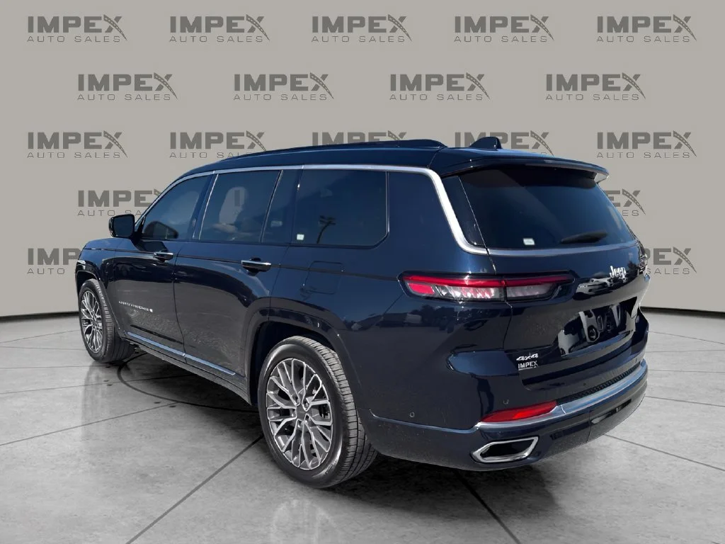 Used 2024 Black Jeep Summit image 3