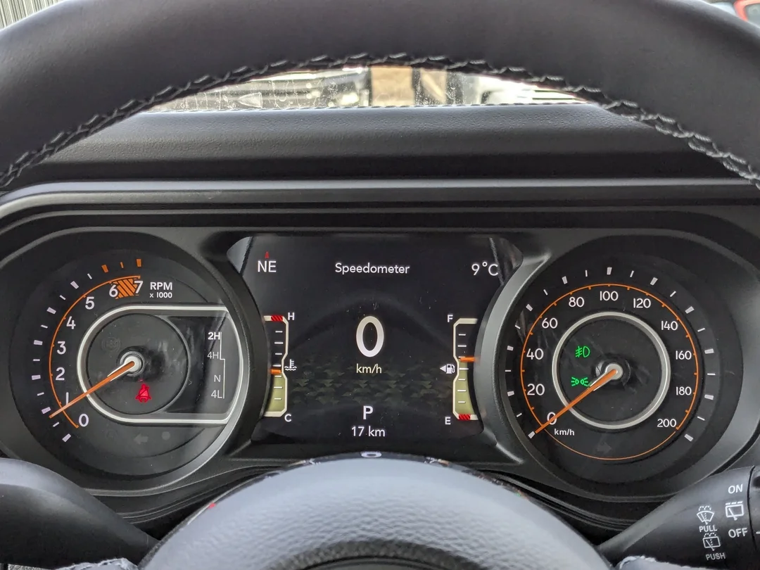 New 2026 Dark blue Jeep Sahara - - 4x4 - McKinley Leather - Body-Color Top - Alpine Audio - Remote Start & More! image 18