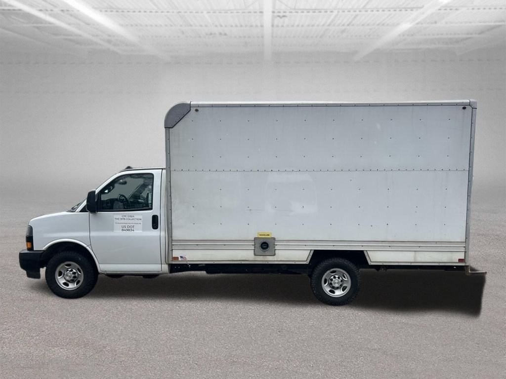 Used 2022 White Chevrolet Work Van image 2