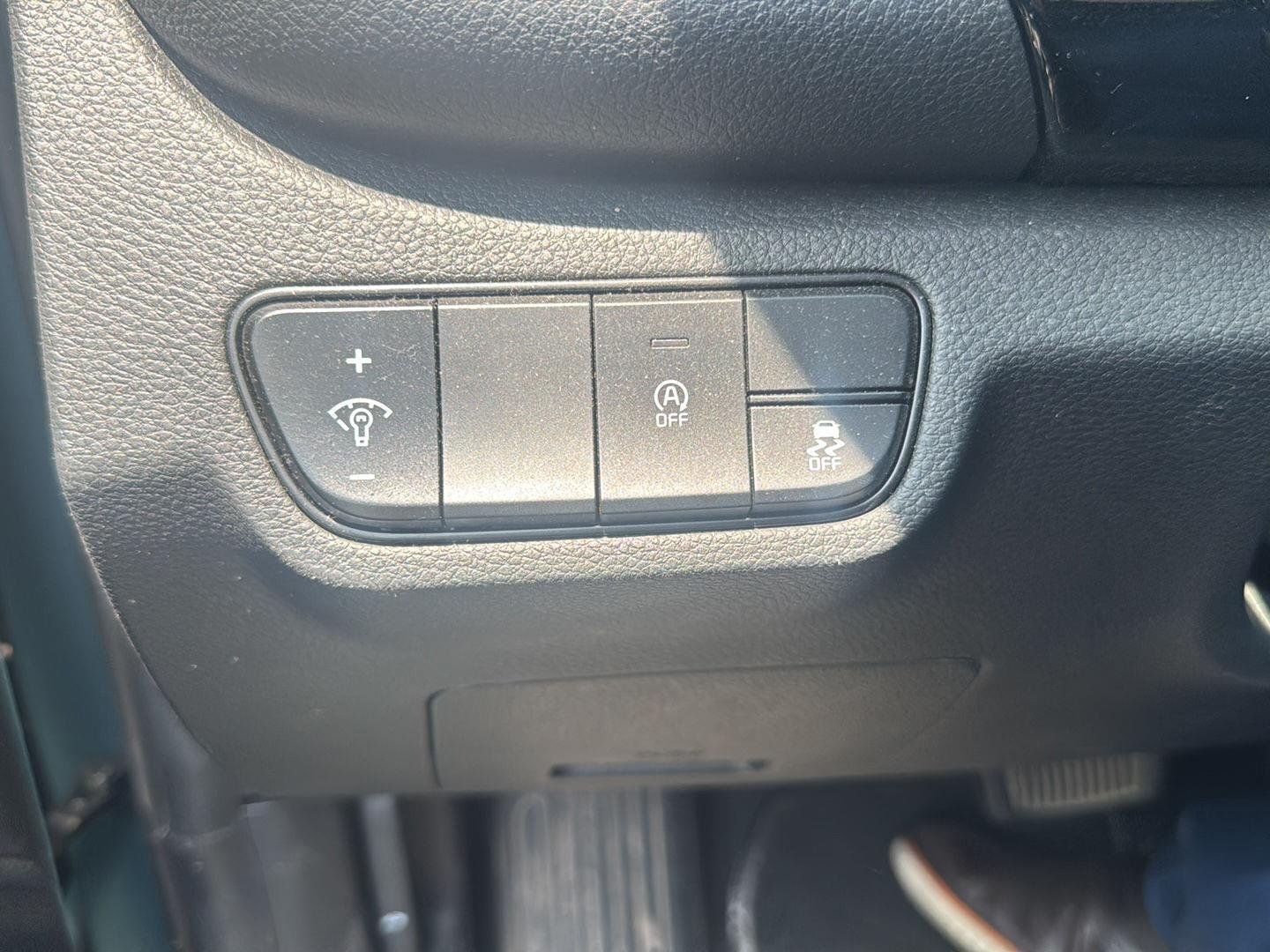 Used 2024 Pluton Blue/Fusion Black Roof Kia S image 21