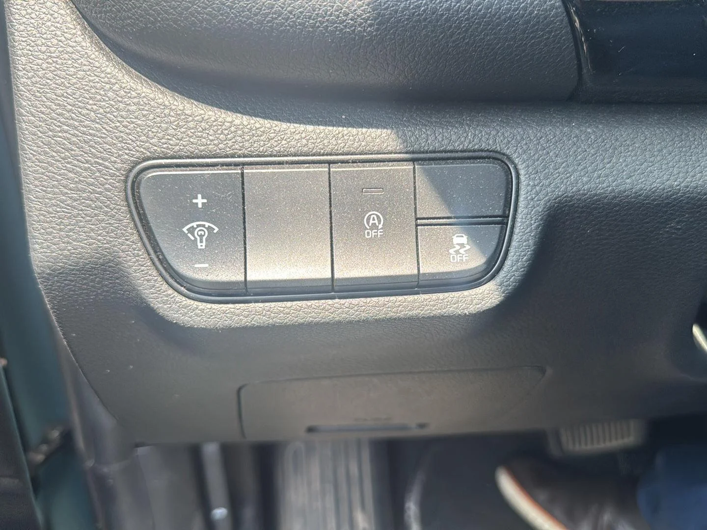 Used 2024 Pluton Blue/Fusion Black Roof Kia S image 21
