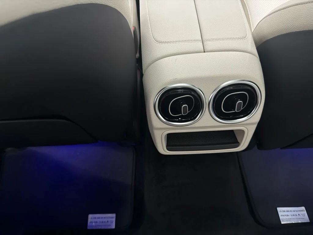 New 2026 White Mercedes-Benz C 300 image 19