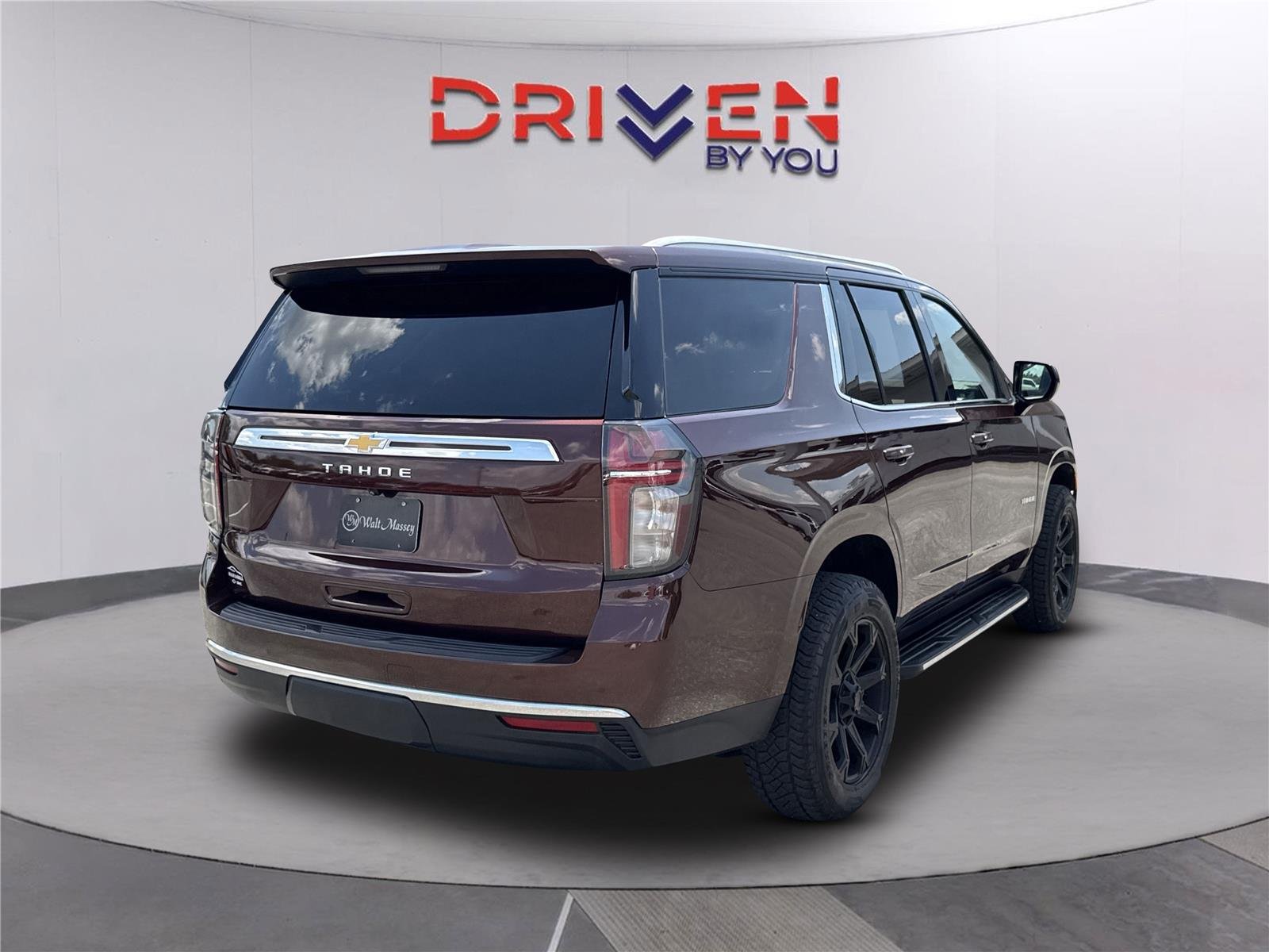 Used 2023 Auburn Metallic Chevrolet LS image 4