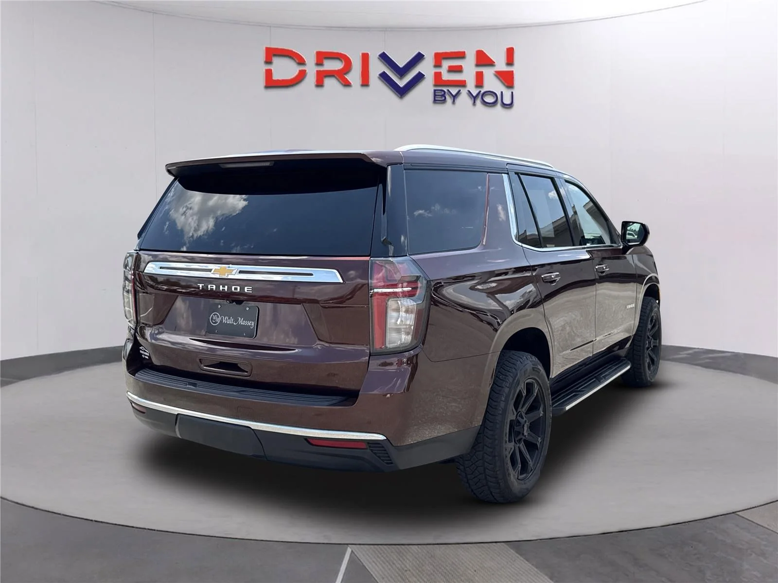 Used 2023 Auburn Metallic Chevrolet LS image 4