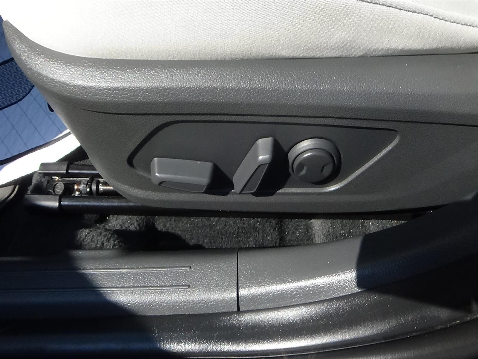 Certified Used 2025 Portofino Gray Metallic (t2g) Hyundai SEL image 13