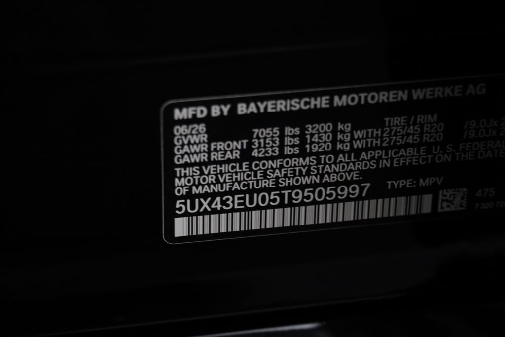 New 2026 Black Sapphire Metallic BMW xDrive50e image 25