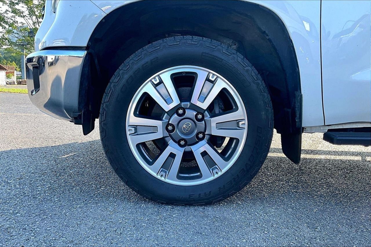Used 2020 Super White Toyota Platinum image 2