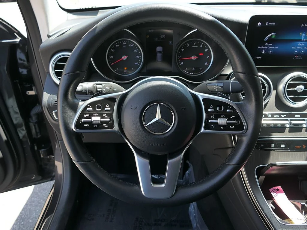 Used 2022 Gray Mercedes-Benz GLC 300 image 19