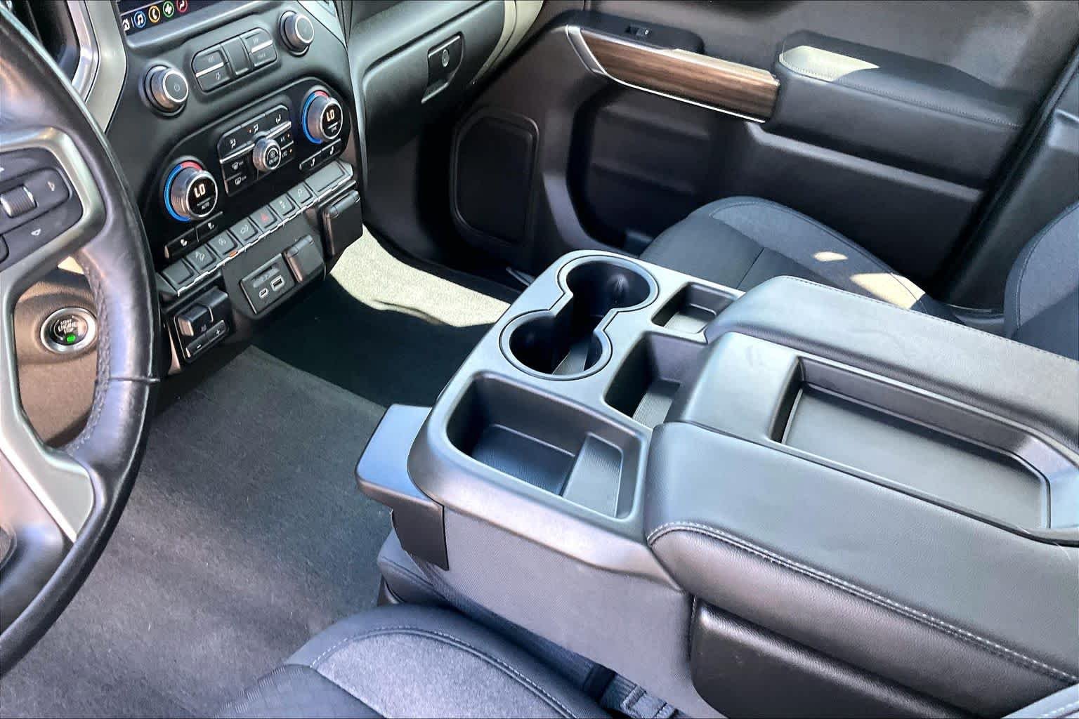 Used 2019 Summit White Chevrolet LT image 16