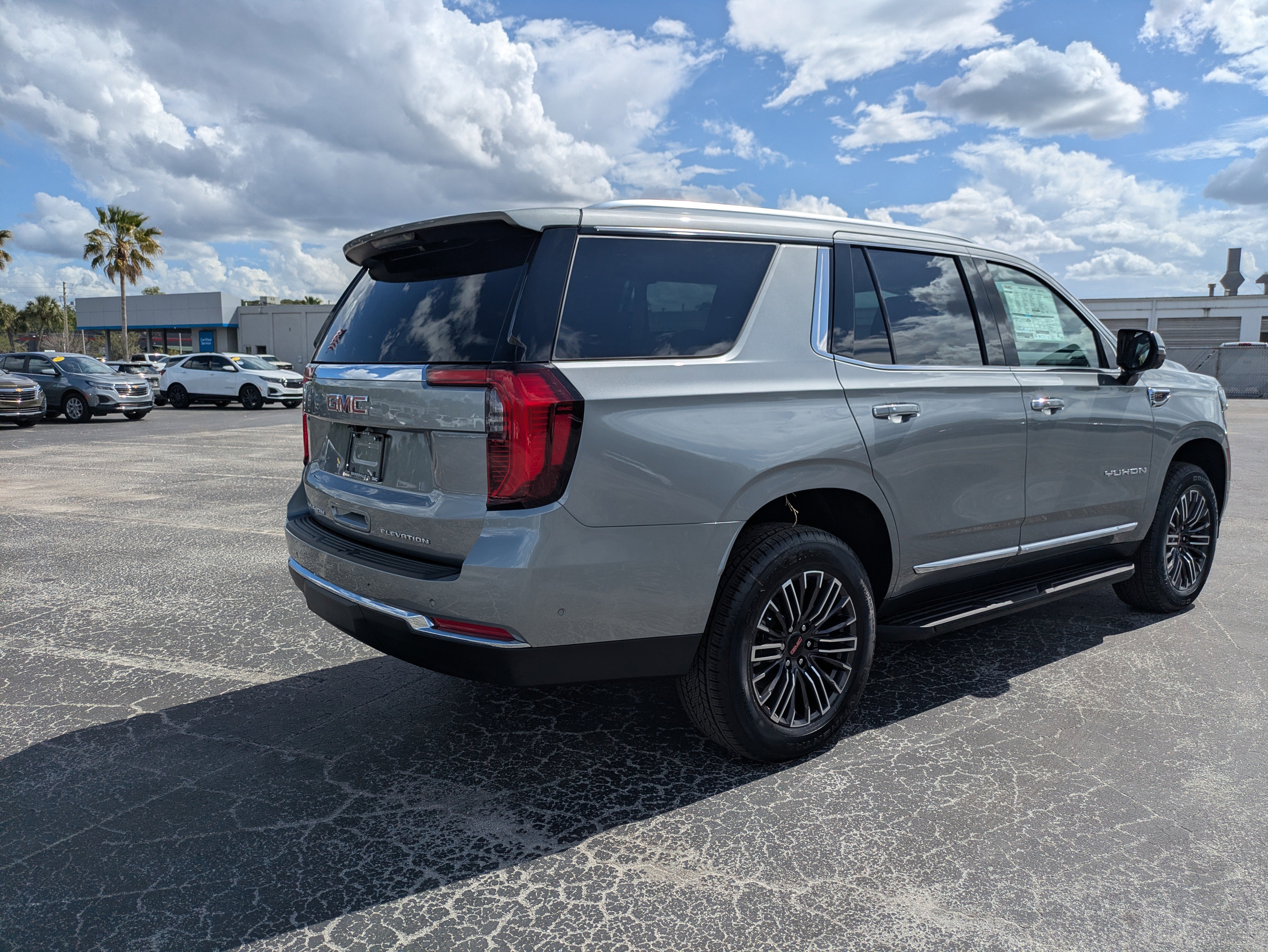 View vehicle photo 7