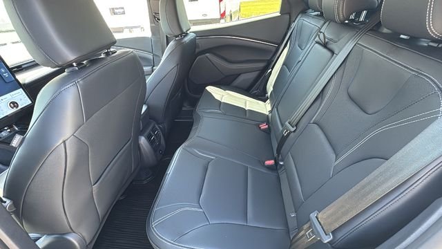 Used 2025 White Ford Premium image 27