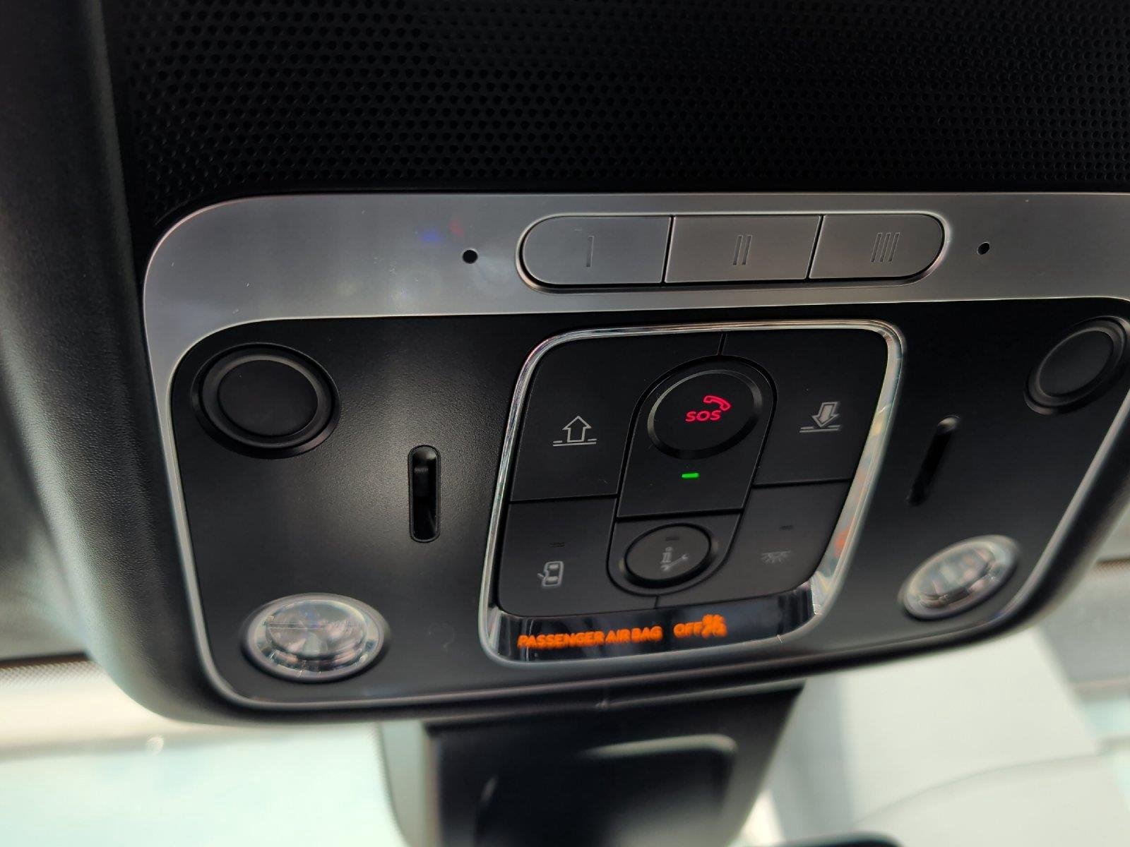 Used 2020 Glacier White Bentley GT First Edition image 36