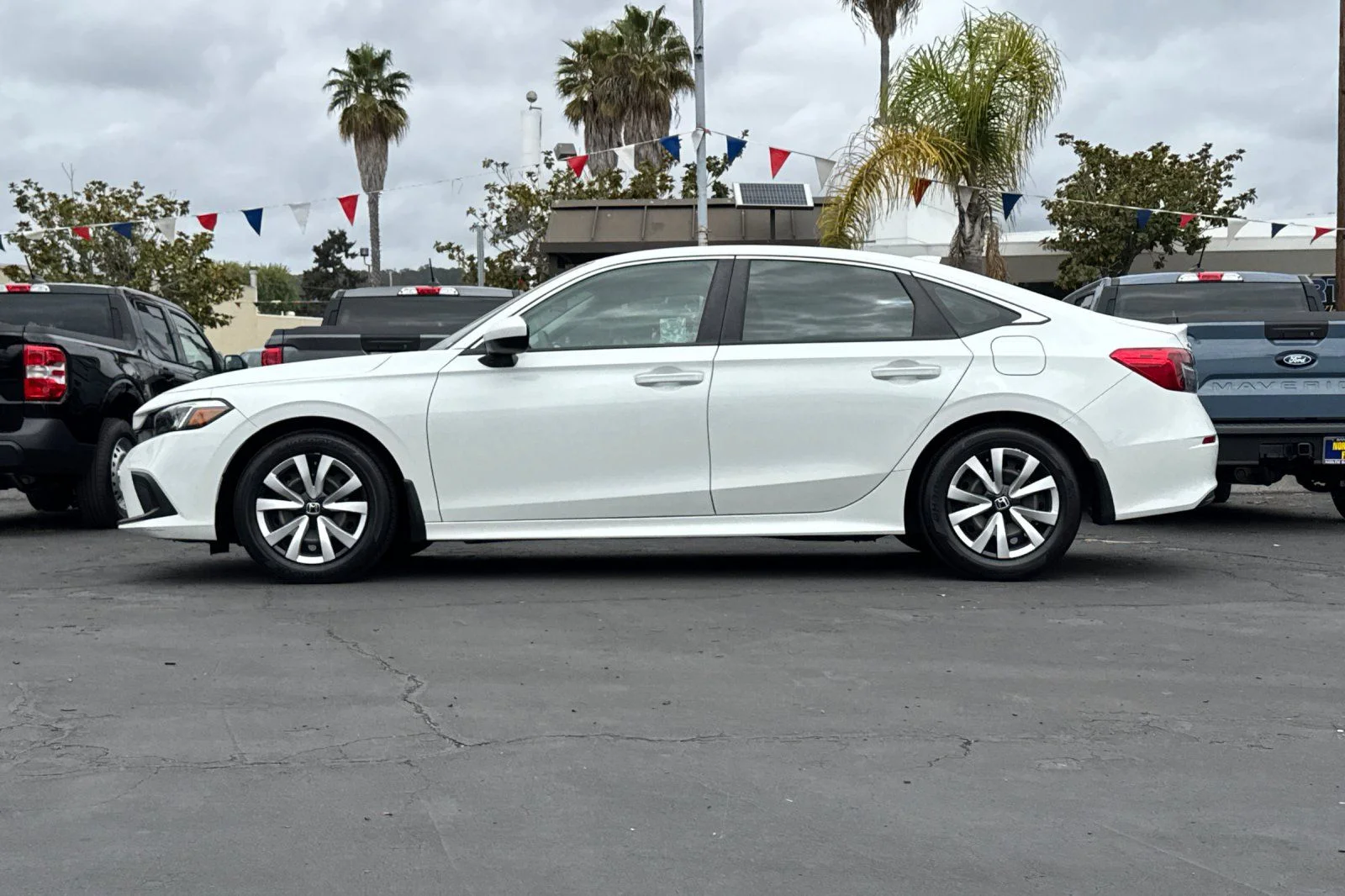Certified Used 2023 White Honda LX image 29