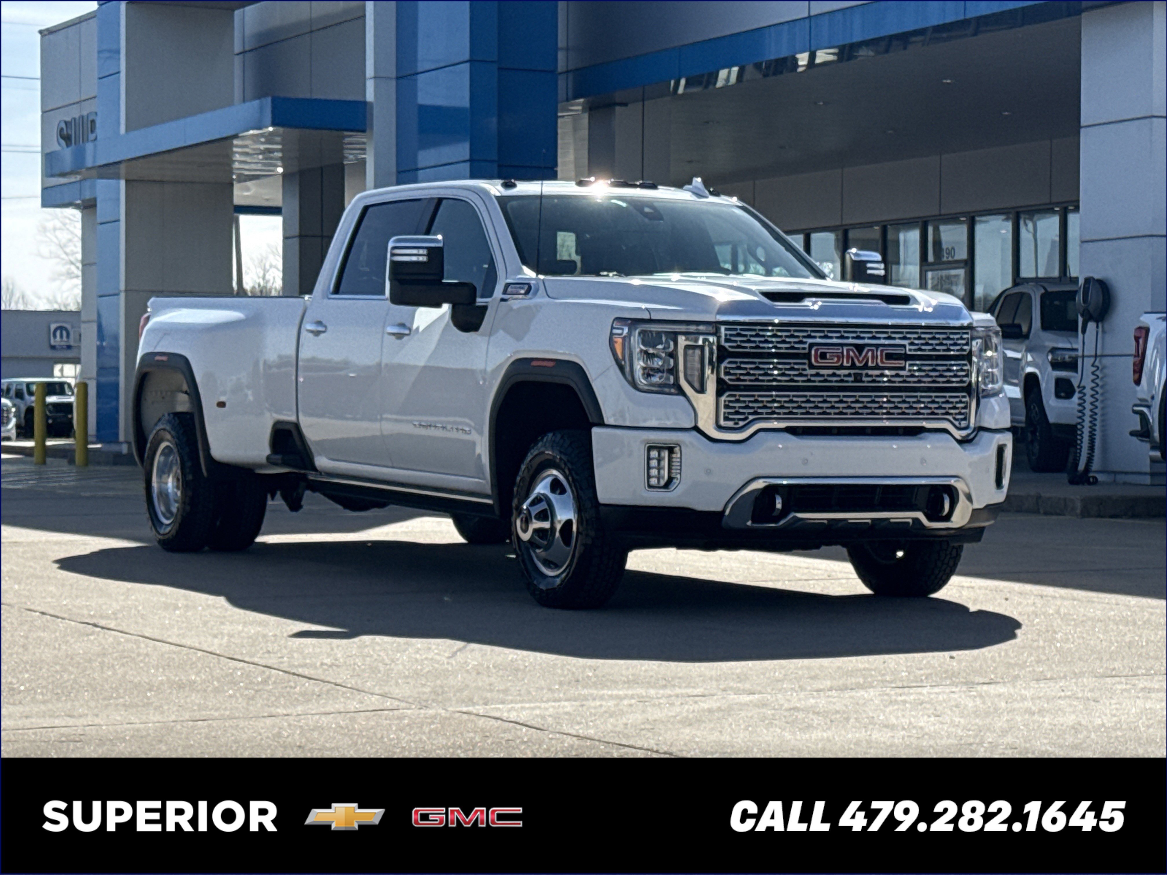 2022 GMC Sierra 4WD Crew Cab Long Box DRW Denali's photo