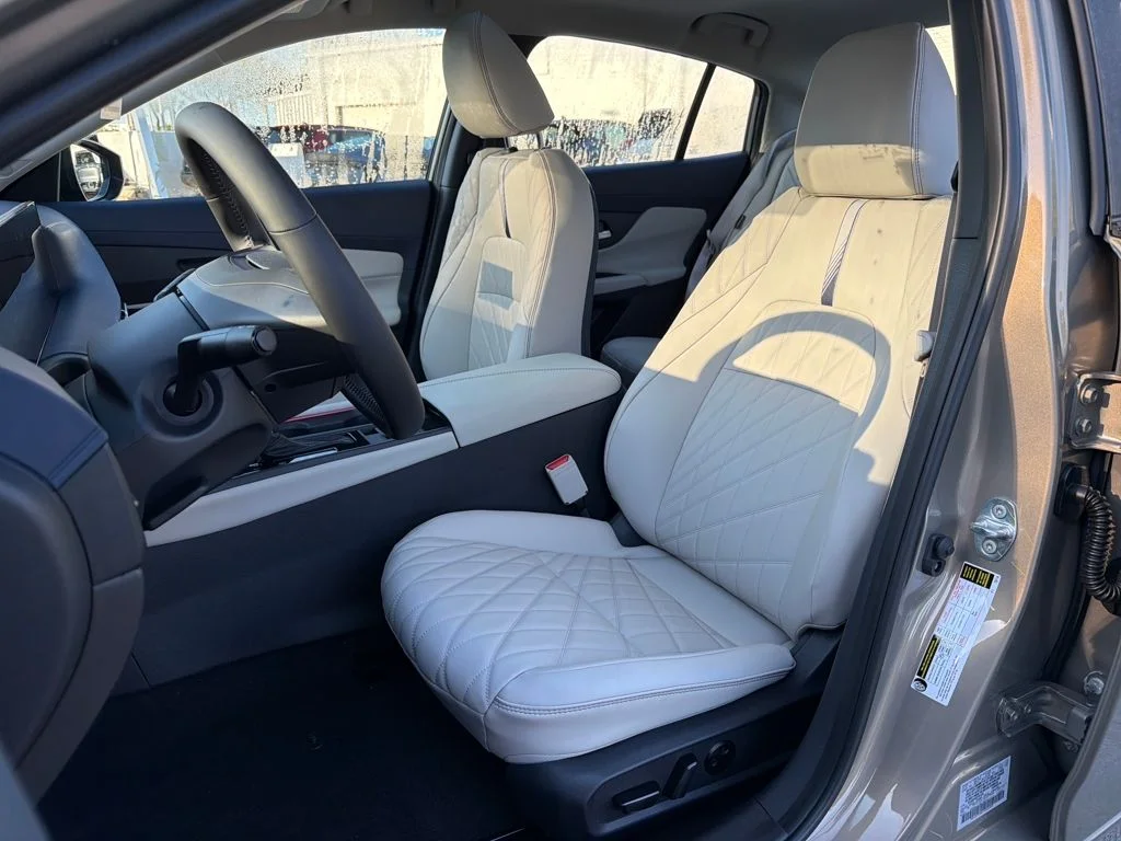 New 2026 Brown Nissan SL image 30