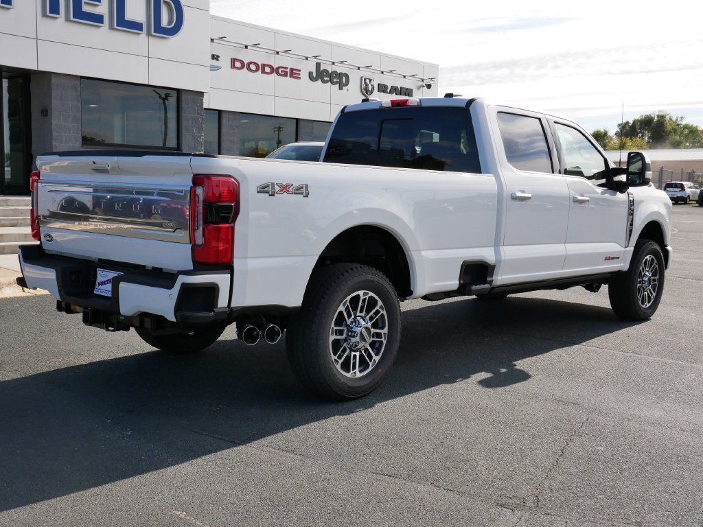 New 2027 Star White Metallic Tri-Coat Ford F-350® Platinum® image 8