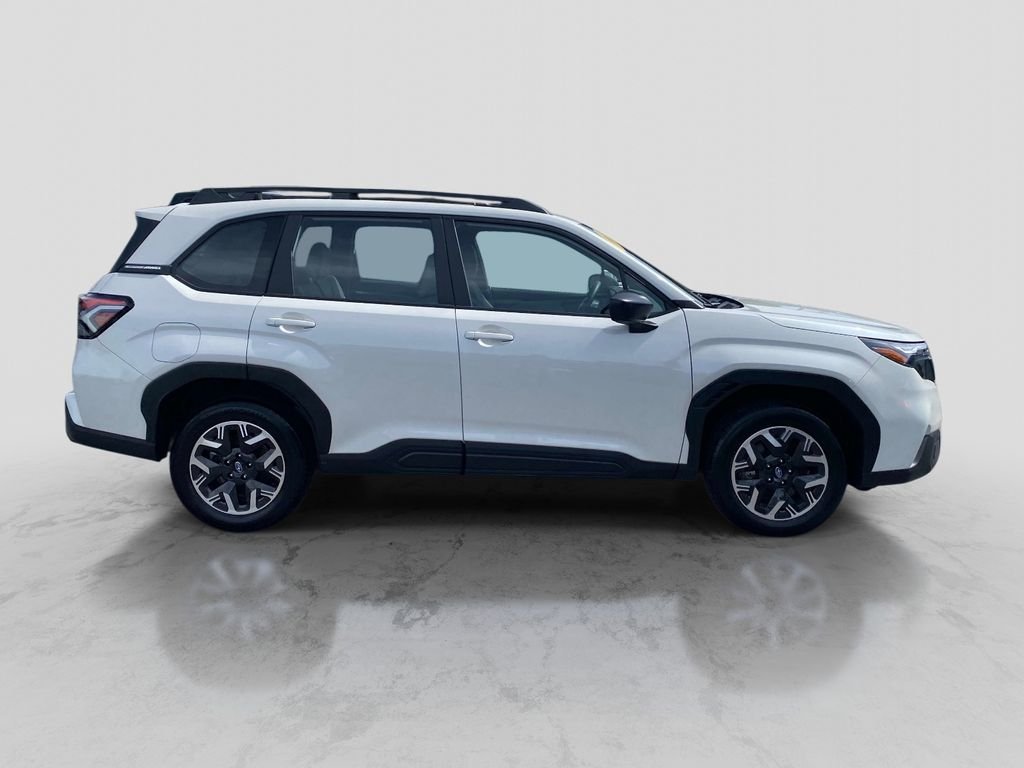 Used 2025 White Subaru Base image 8