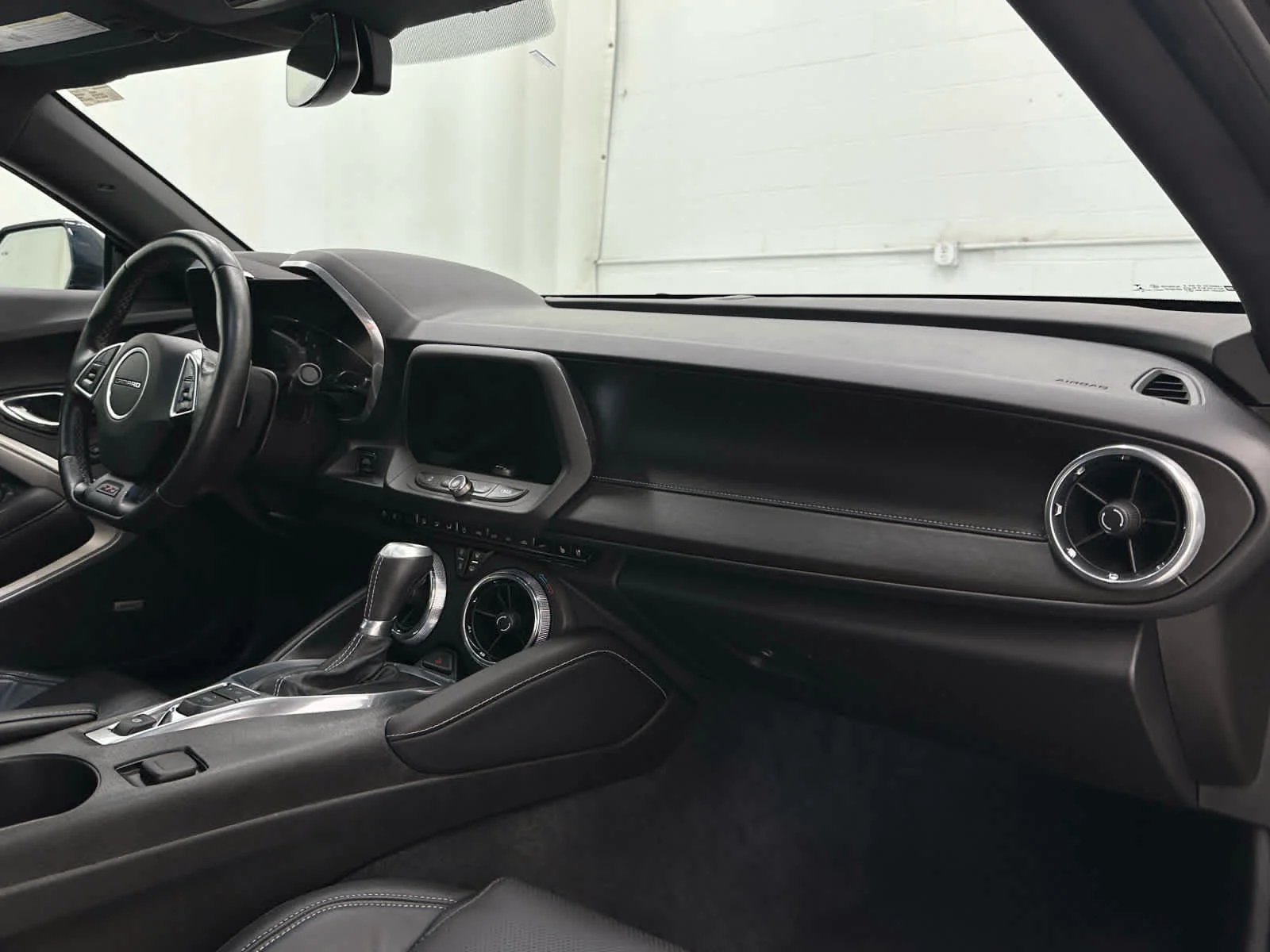 Used 2016 Blue Velvet Metallic Chevrolet 2SS image 15