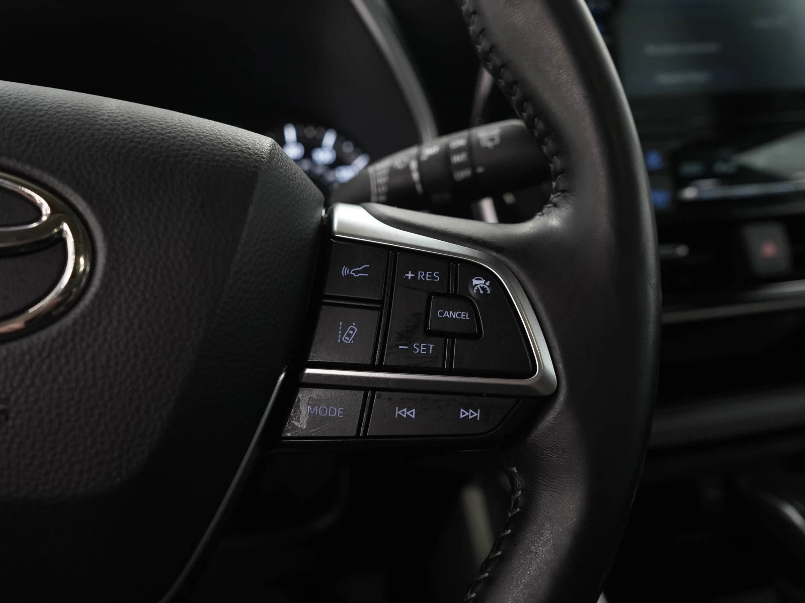 Used 2021 Celestial Silver Metallic Toyota XLE image 28