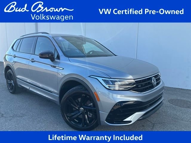 2023 Volkswagen Tiguan 2.0T SE R-Line Black's photo