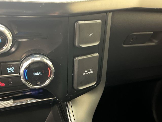 Used 2024 Avalanche Gray Ford LARIAT image 25