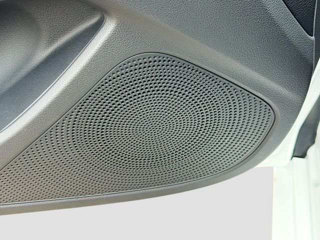 New 2026 White Genesis 2.5T image 19