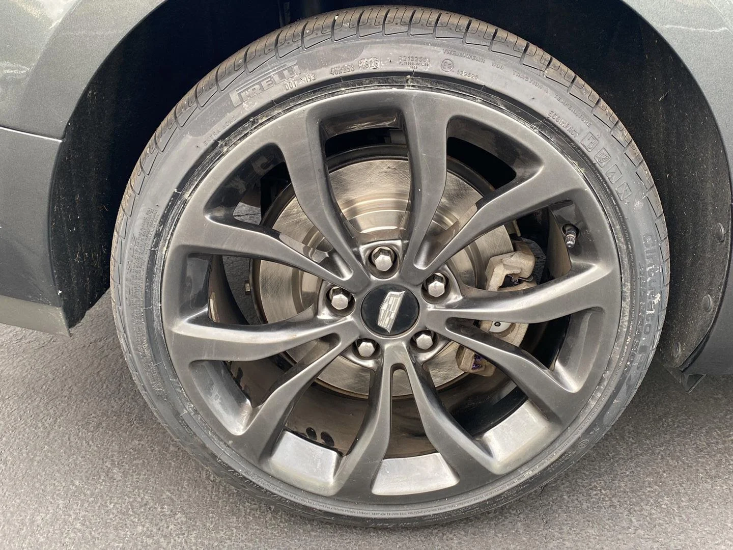 Used 2018 Phantom Gray Metallic Cadillac Luxury AWD image 13