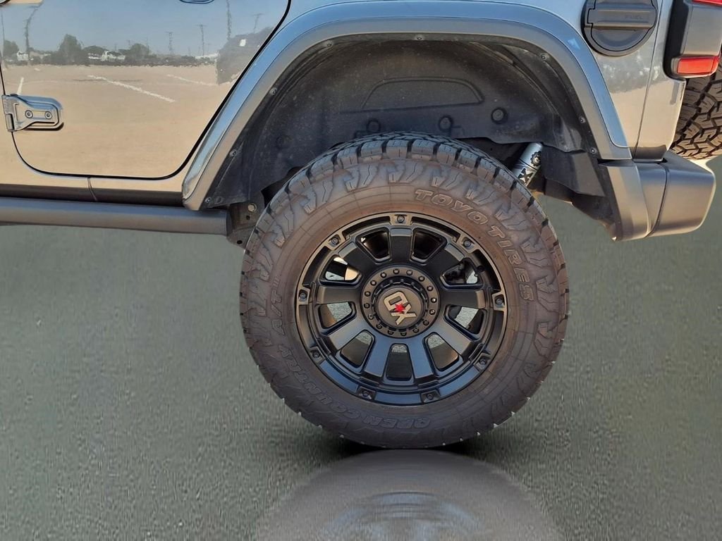 Used 2020 Crystal Metallic Jeep Unlimited Rubicon image 27