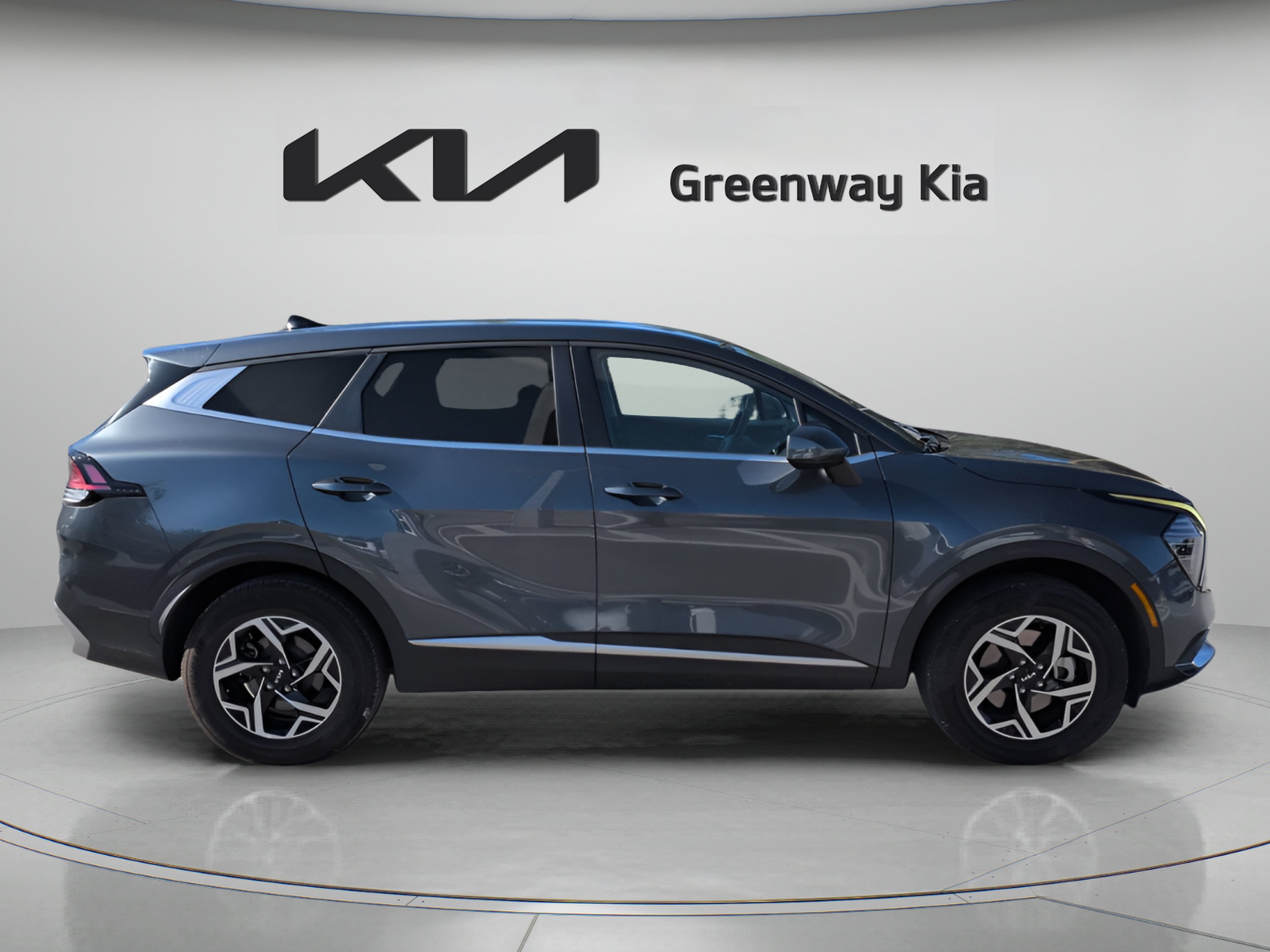 Used 2024 Gravity Gray Kia LX image 9