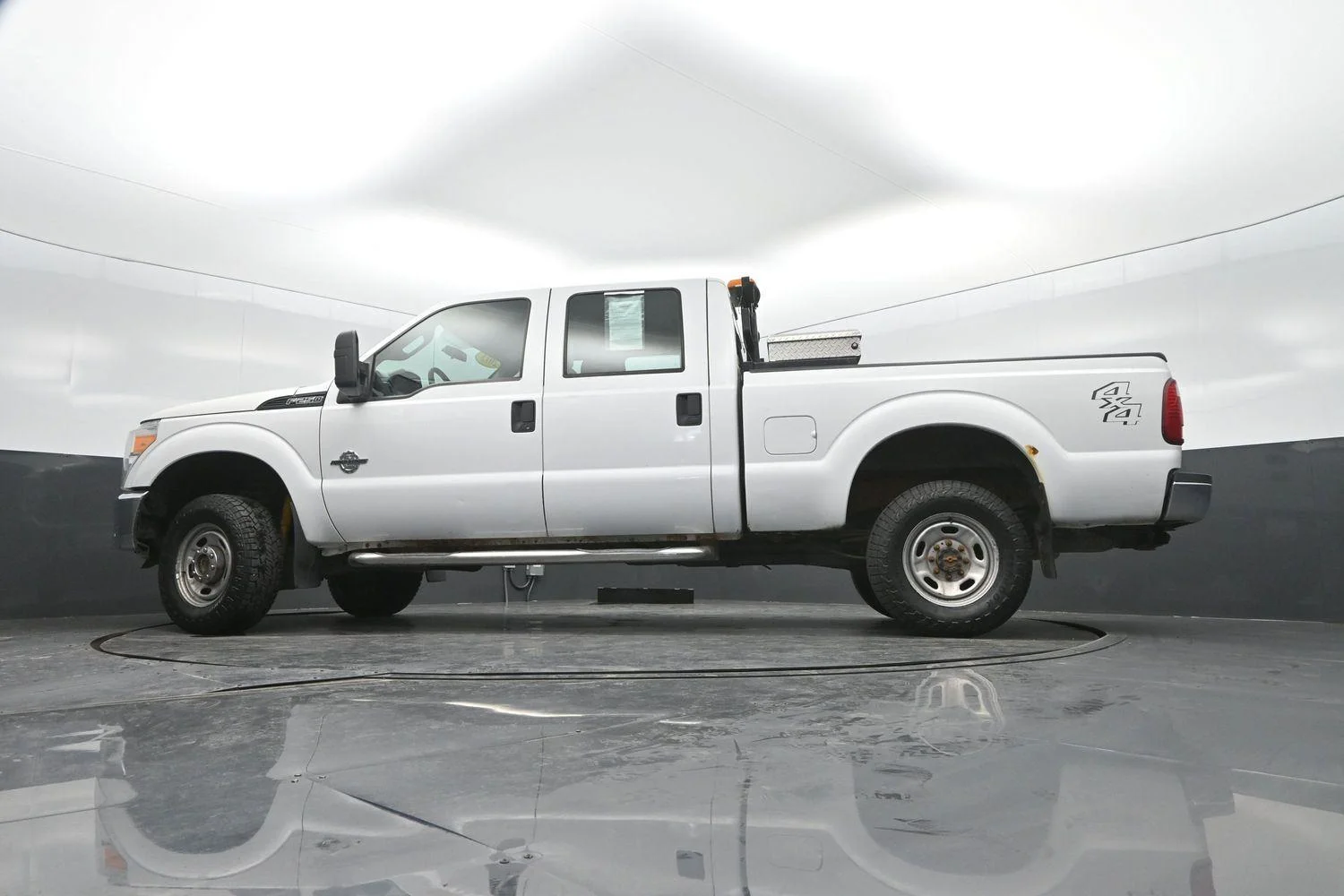 Used 2015 Oxford White Ford XL image 25