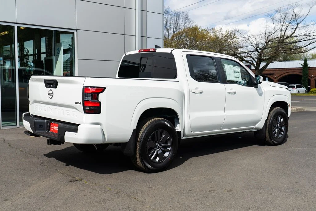 New 2026 Glacier White Nissan Crew Cab SV image 6