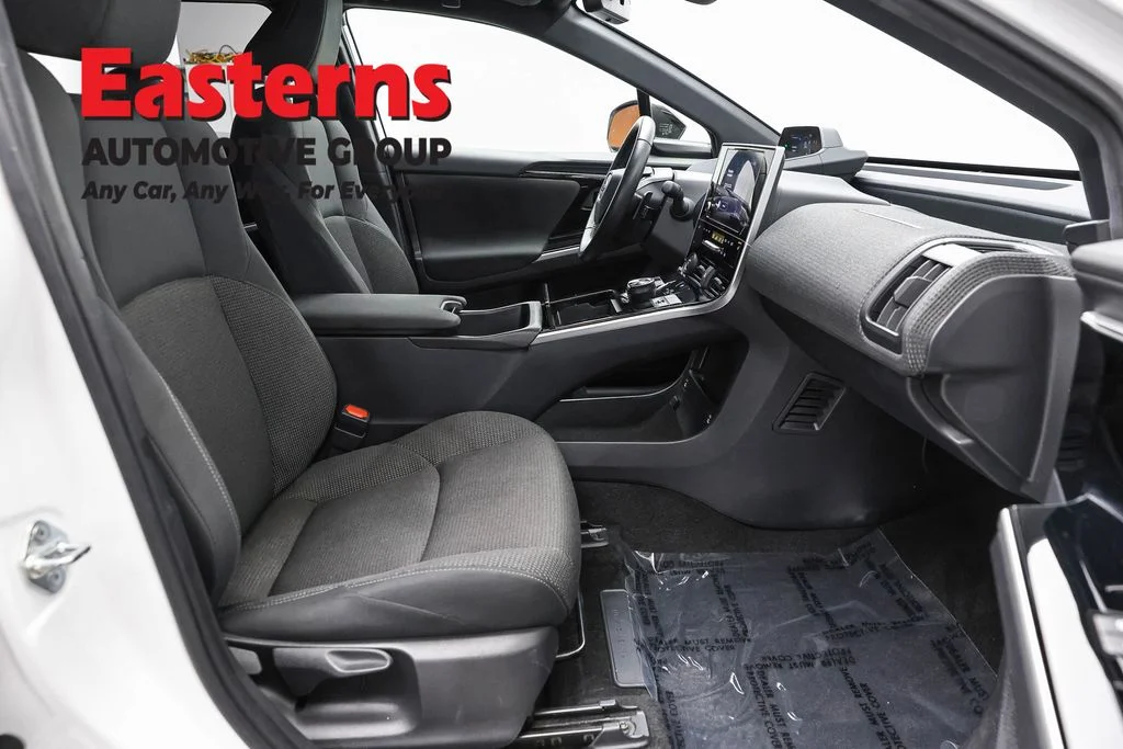 Used 2023 White Subaru Premium image 23