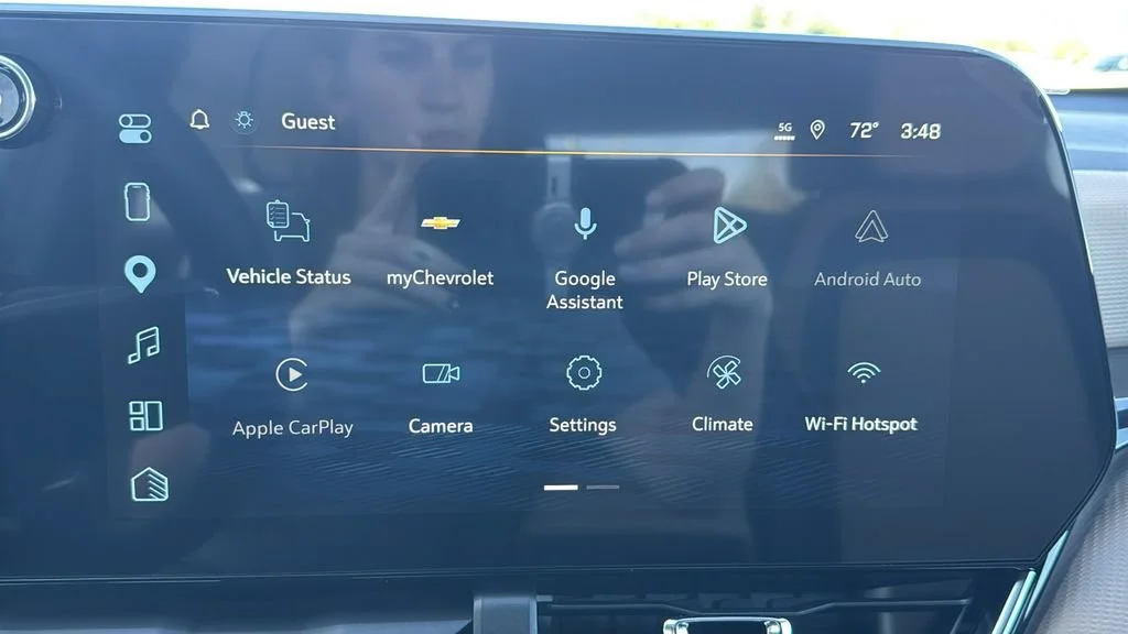New 2027 Mosaic Black Metallic Chevrolet ACTIV image 21